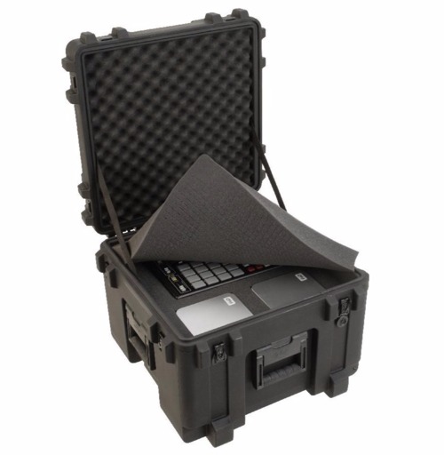 SKB 3R1919-14B-CW Case With Cubed Foam