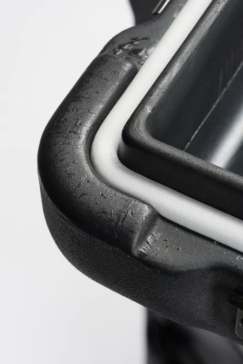 Peli 33 Inch Classic V-Series 7U Shock Rack Case with Castor Wheels