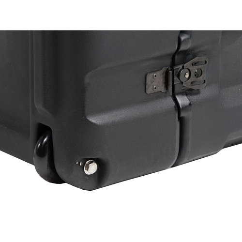 Peli 24 Inch BlackBox 9U Shock Rack Mount Case with Wheels