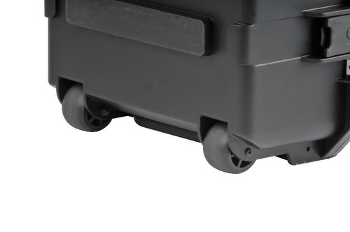 SKB 3i-5616-9B-L Case With Layered Foam