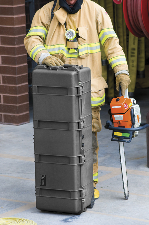 Peli 1740 case with Wheels - Black - Case Empty