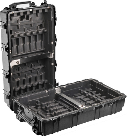 Peli 1780HL Rifle Case - Inside view with rigid polyethylene rifle tray