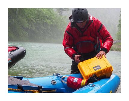 Peli Storm iM2100 Case With Foam SPECIAL OFFER - Black