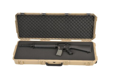 SKB 3i-4214-5T-L Case With Layered Foam (with Wheels)