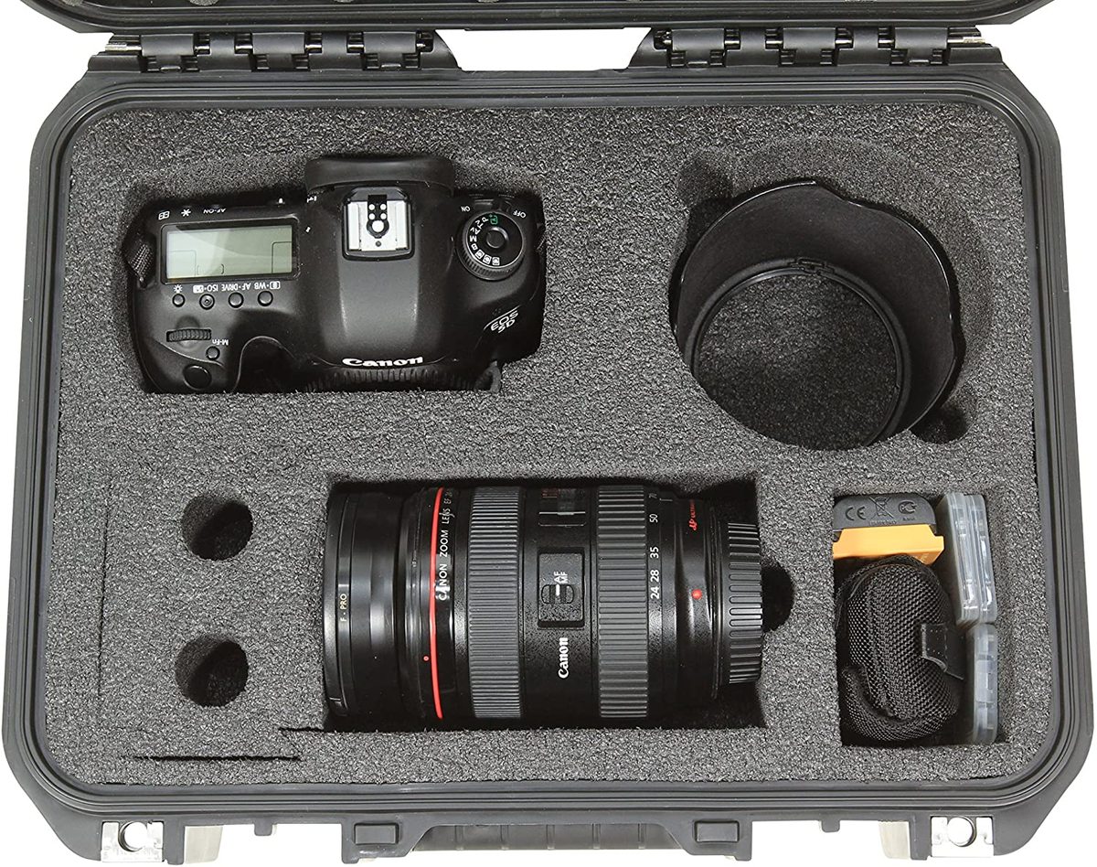 SKB 3I13096SLR2 Waterproof DSLR Pro Camera Case 2 Protective Cases
